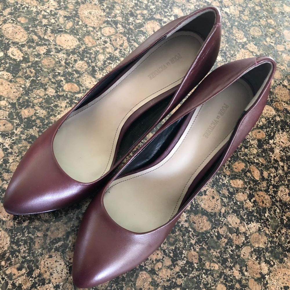 Pour La Victoire Merlot Heels